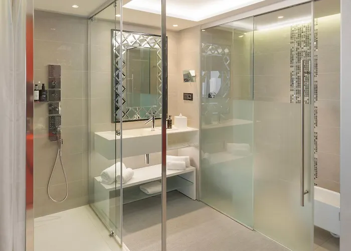 Szálloda Myriad By Sana 5*