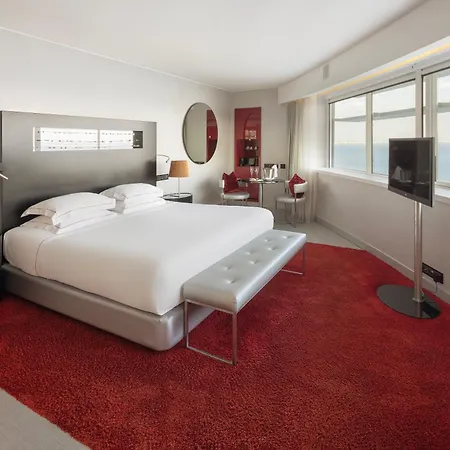 Hotel Myriad By Sana 5*